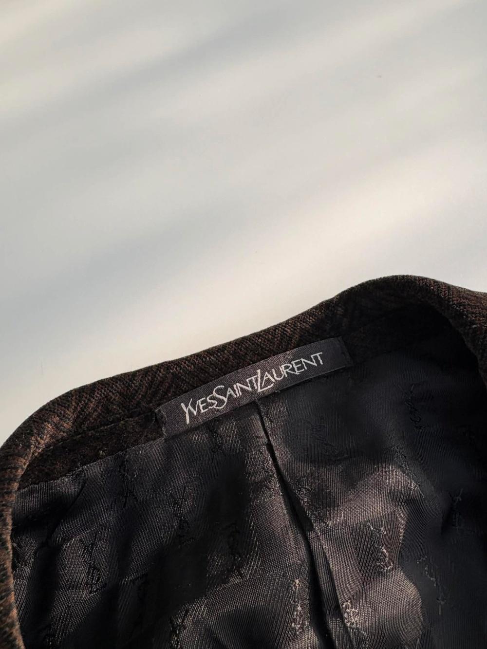 [75R] Yves Saint Laurent brown velvet blazer 5