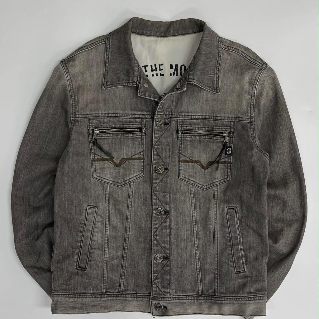 [95] Vintage Guess Denim Trucker Jacket 2