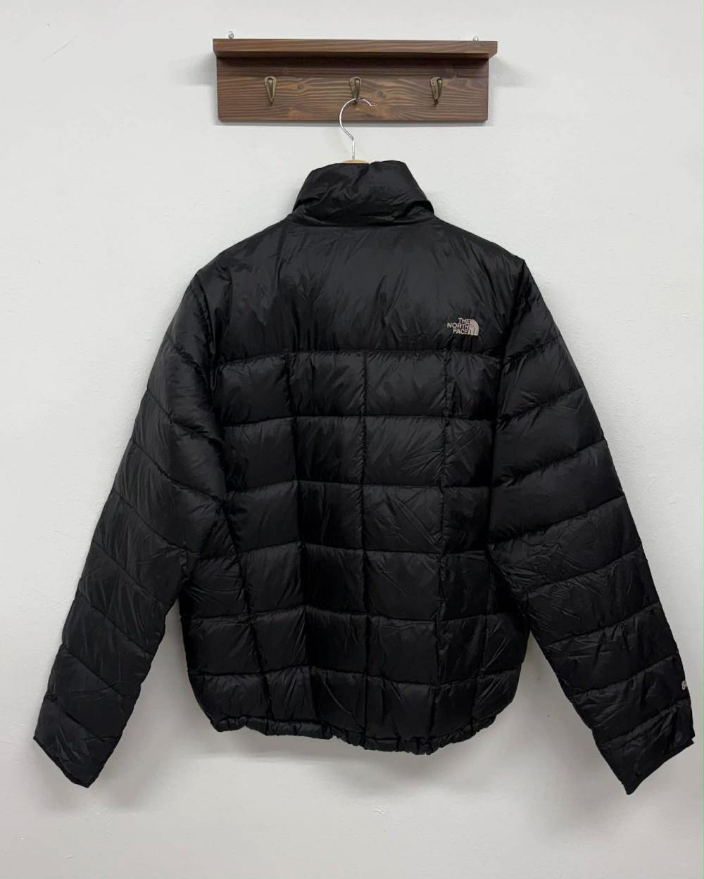 [L] The North Face Summit Series Quantum 800 4