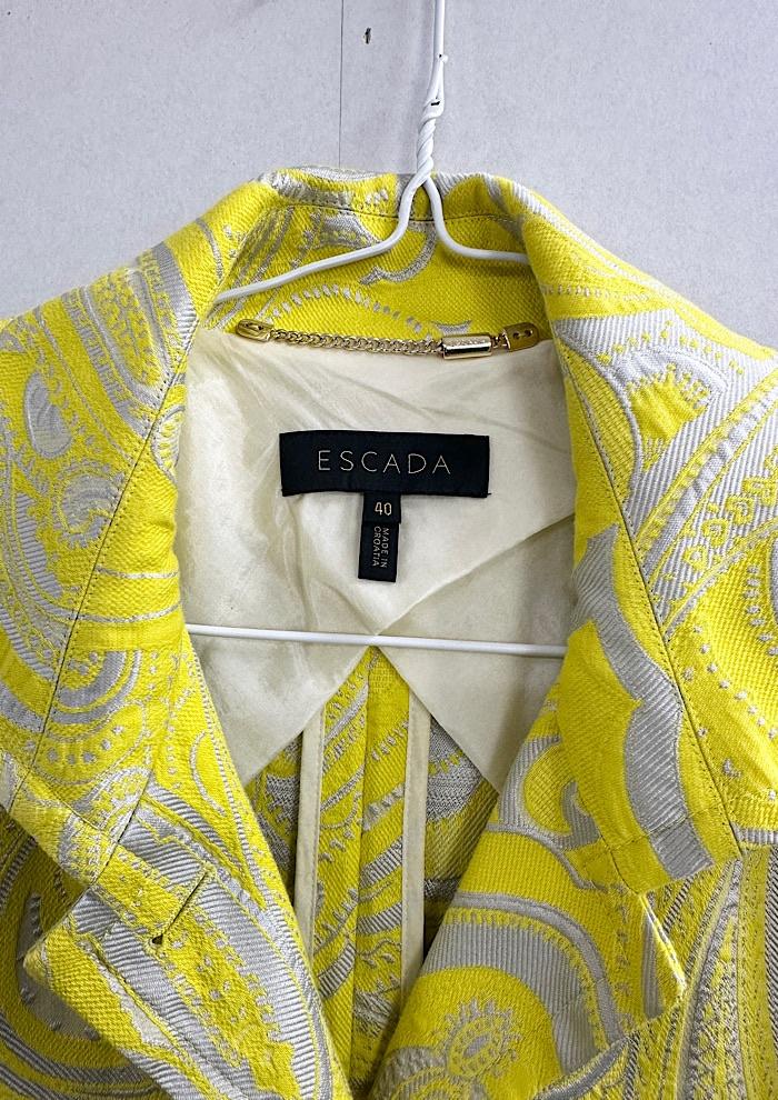 escada (L) 5