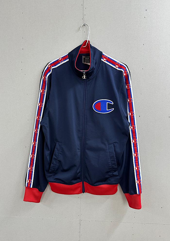 champion (M) 2