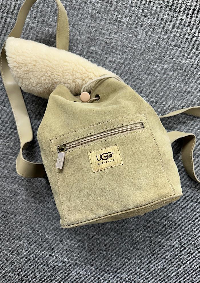 UGG 8