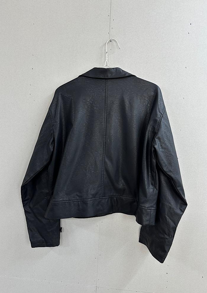 vegan leather jacket (L) 6