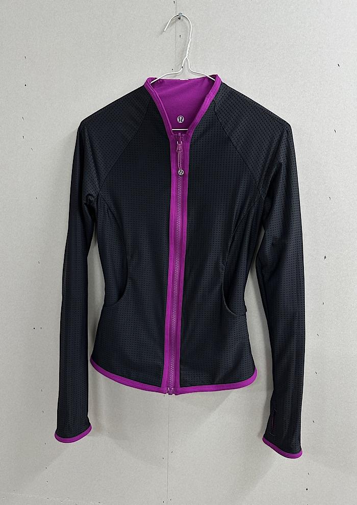 lululemon (S) 8