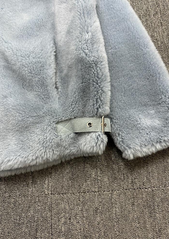 fur jacket (M) 5