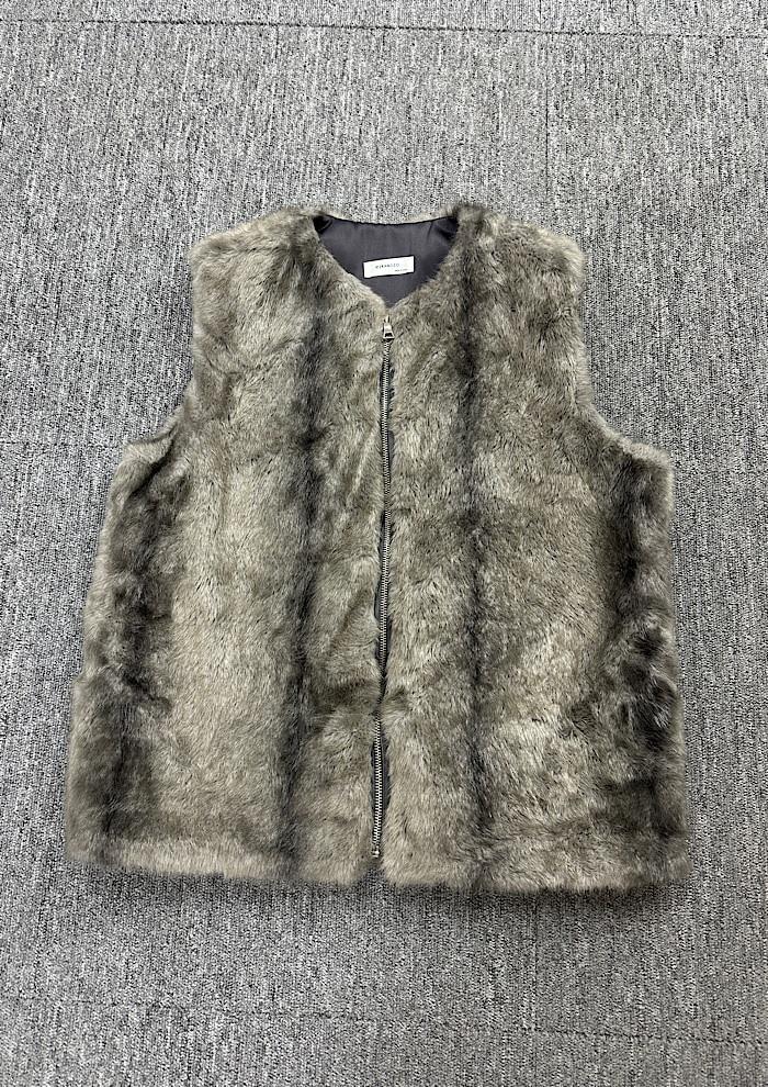fur vest (M~L) 3