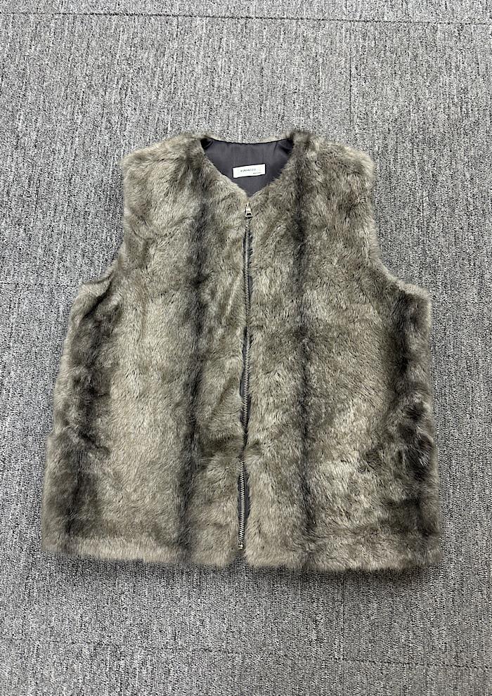 fur vest (M~L) 2
