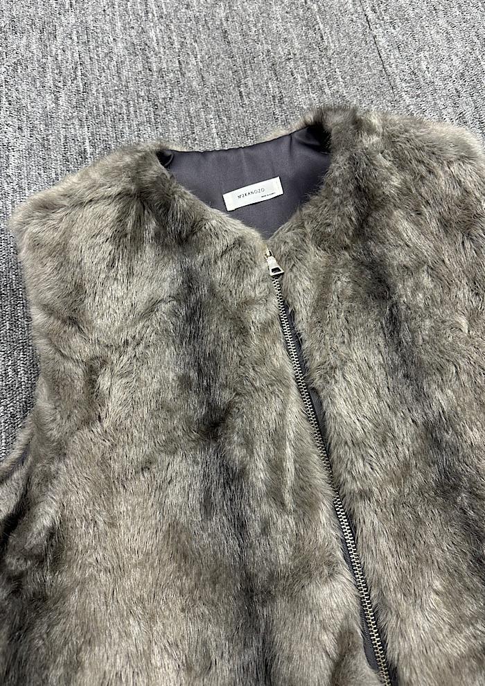 fur vest (M~L) 5