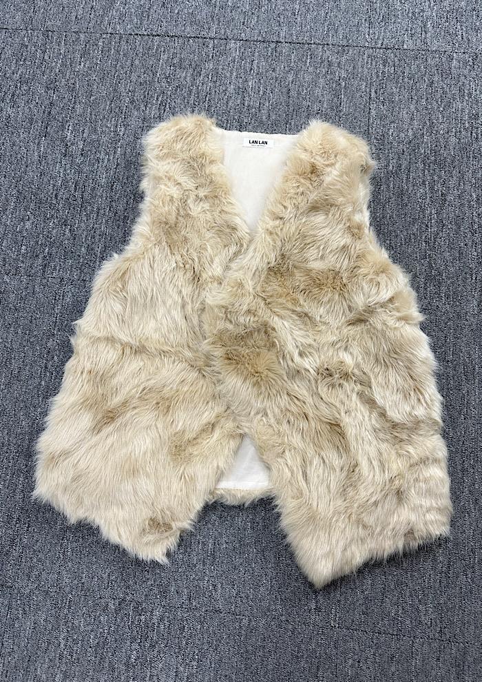 eco fur vest 3