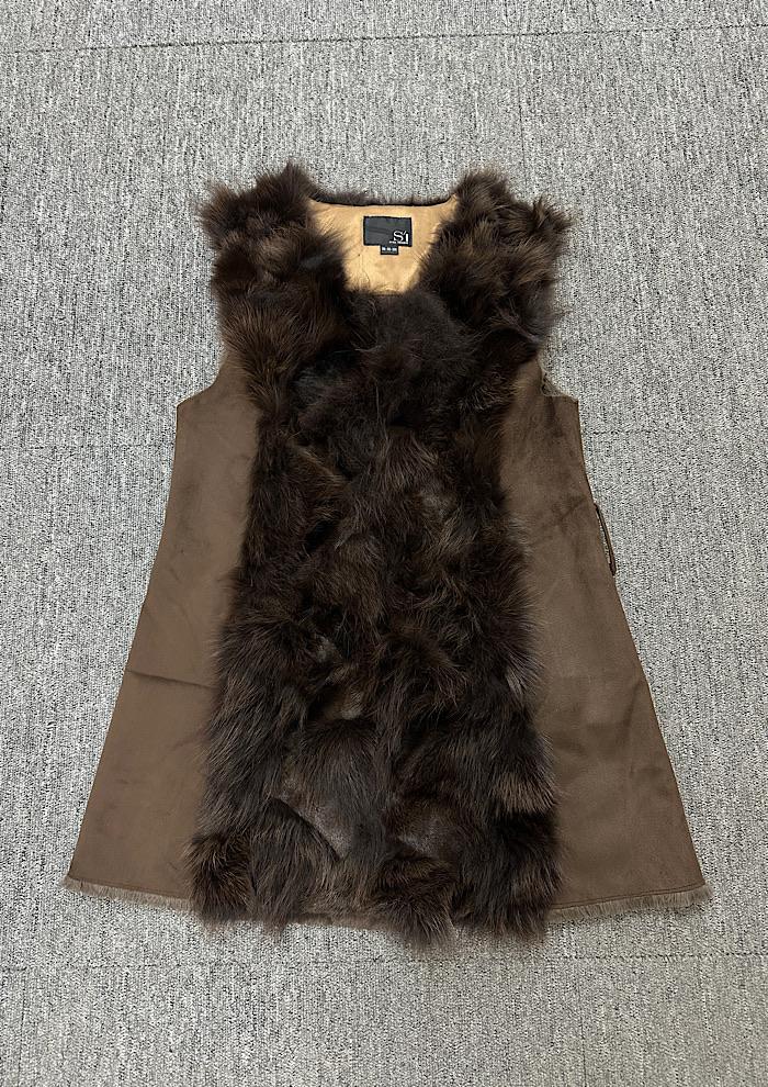 fox fur vest (M) 2