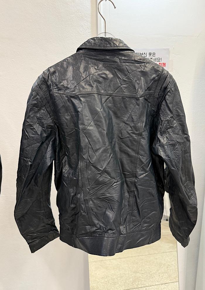 vintage leather jacket 6