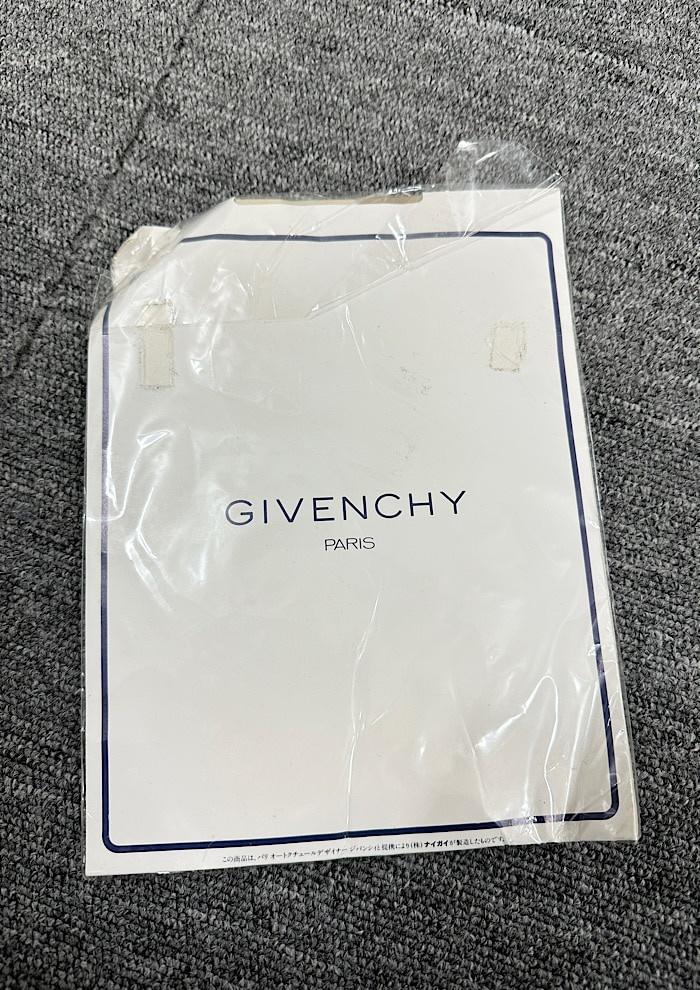 새상품 givenchy 6