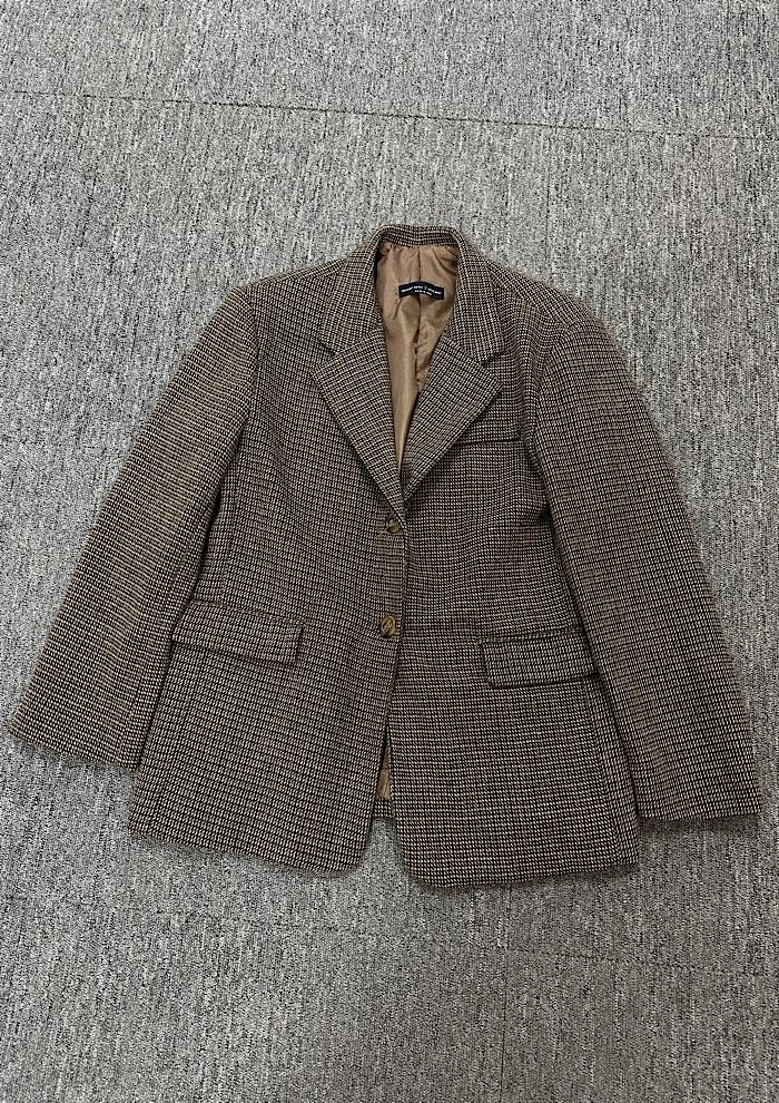 loose fit jacket 3