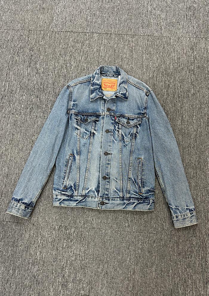 levi's (S) 4