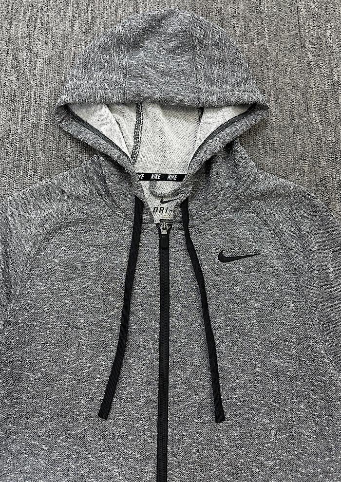 nike (M) 5