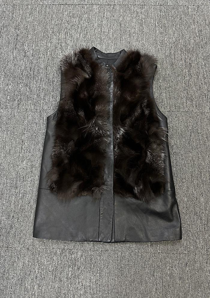 leather vest (M) 2