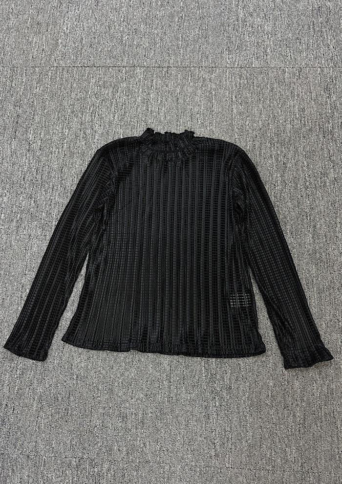 pleats top 2