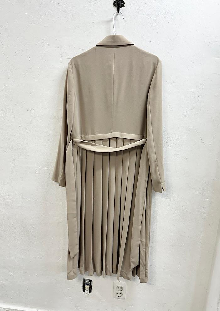 long coat (M) 4