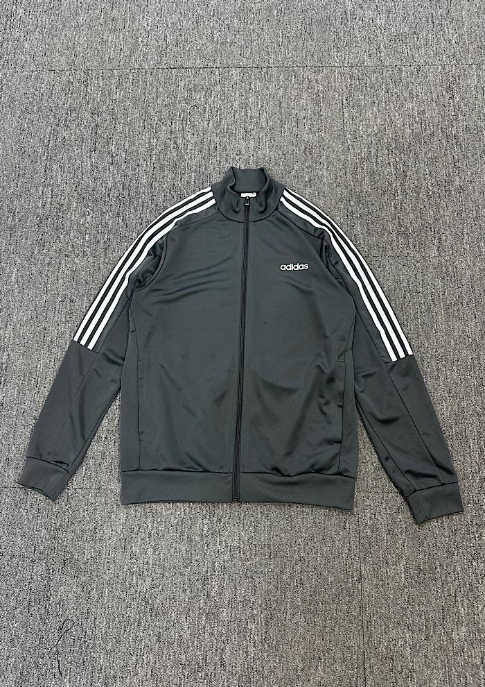 adidas (XL) 2
