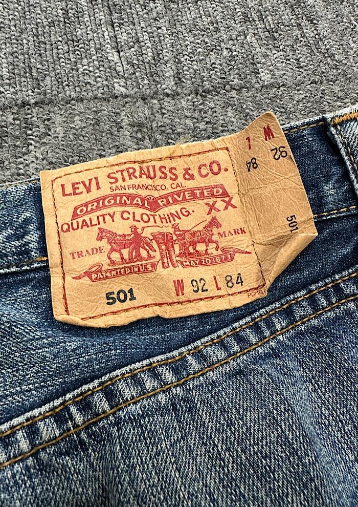 2001 vintage levi's 501 (33inch) 5