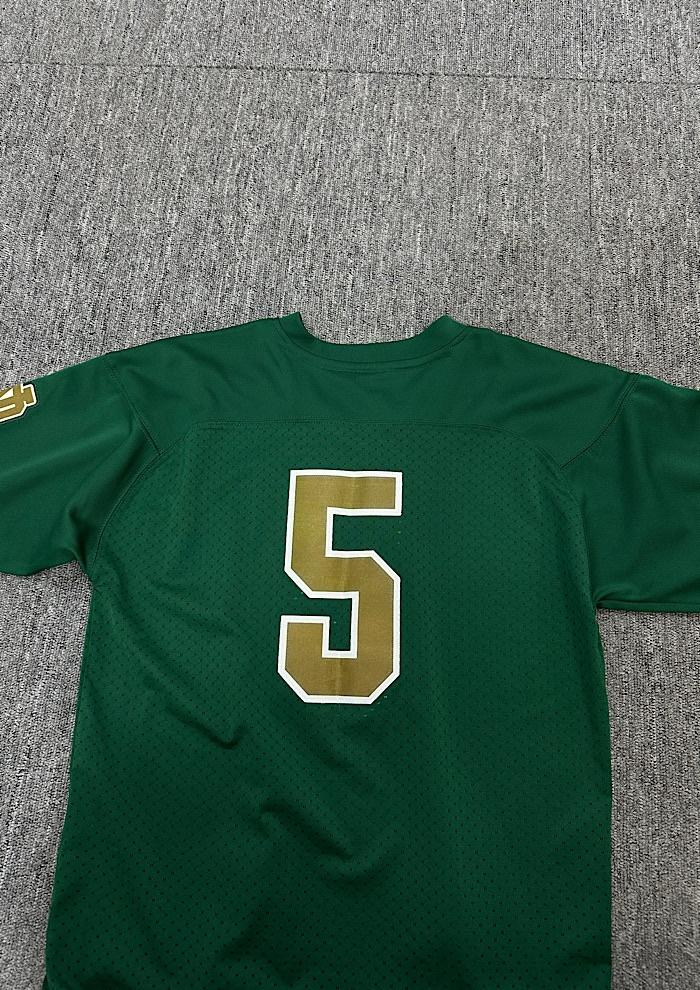 adidas (M) 4