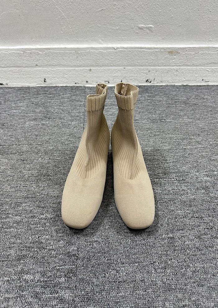 새상품 boots 250 3