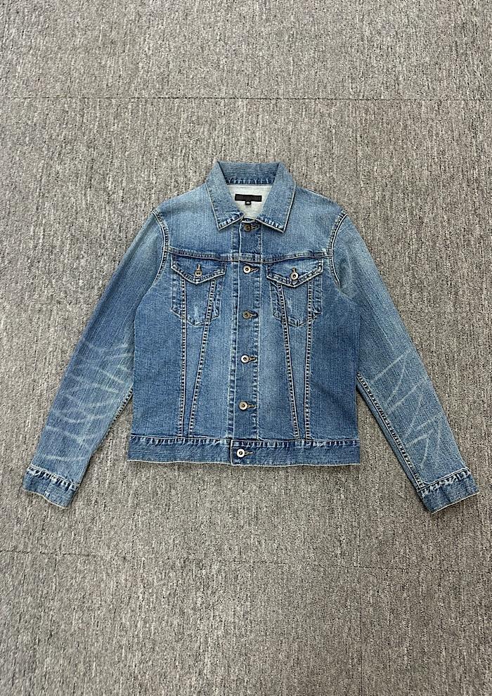 uniqlo (M) 2