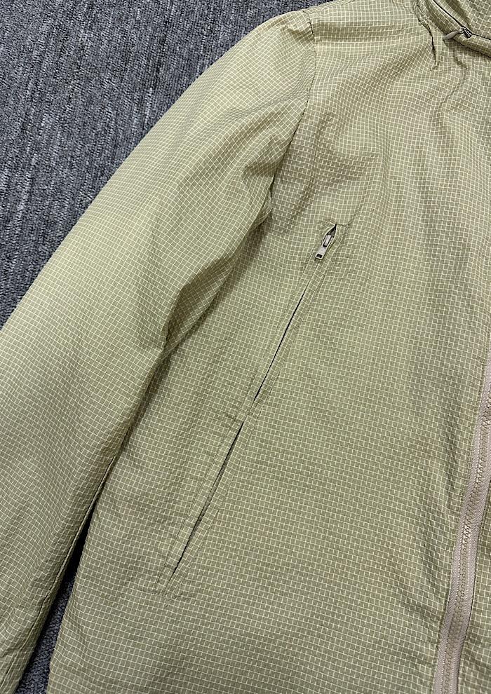 vintage zip-up 3