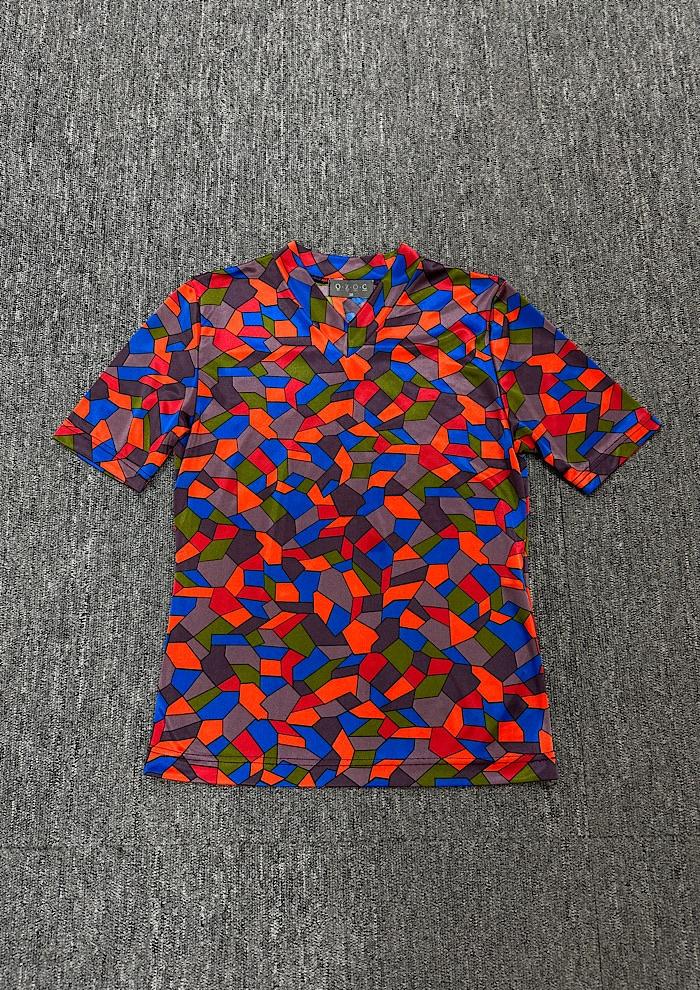 tee (S) 2