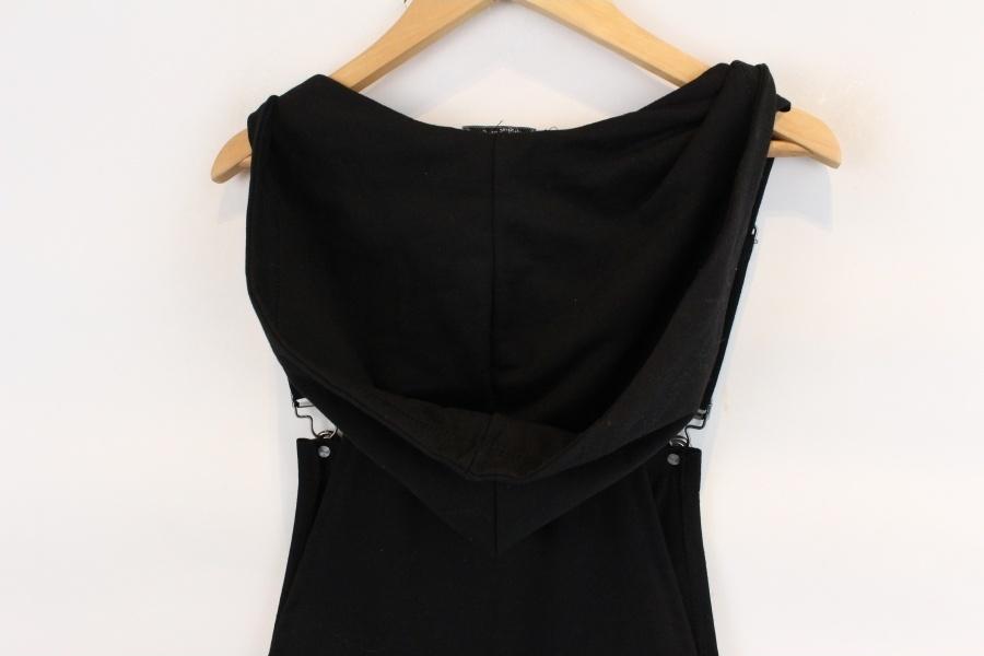 Without Meet black suspender hood onepiece 10