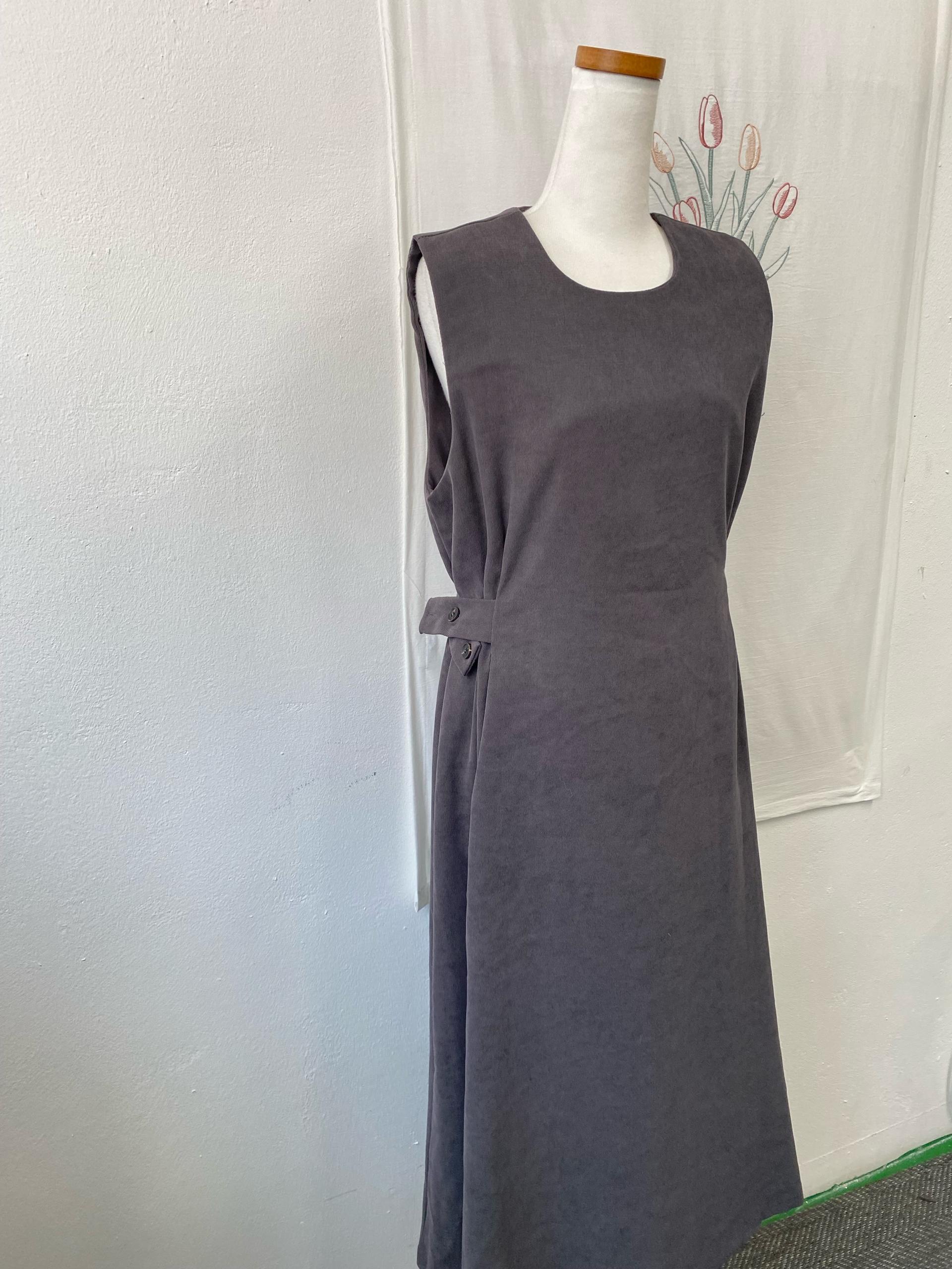 브론즈베리 차콜 민소매 허리끈조절 롱 원피스 3