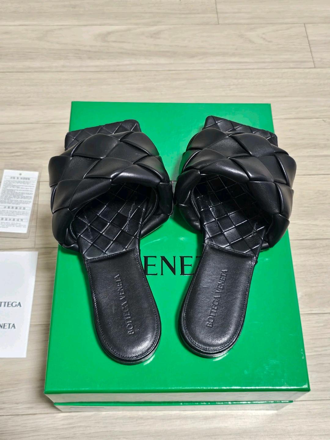 보테가베네타 인트레치아토 플랫리도 슬리퍼 샌들 뮬 4
