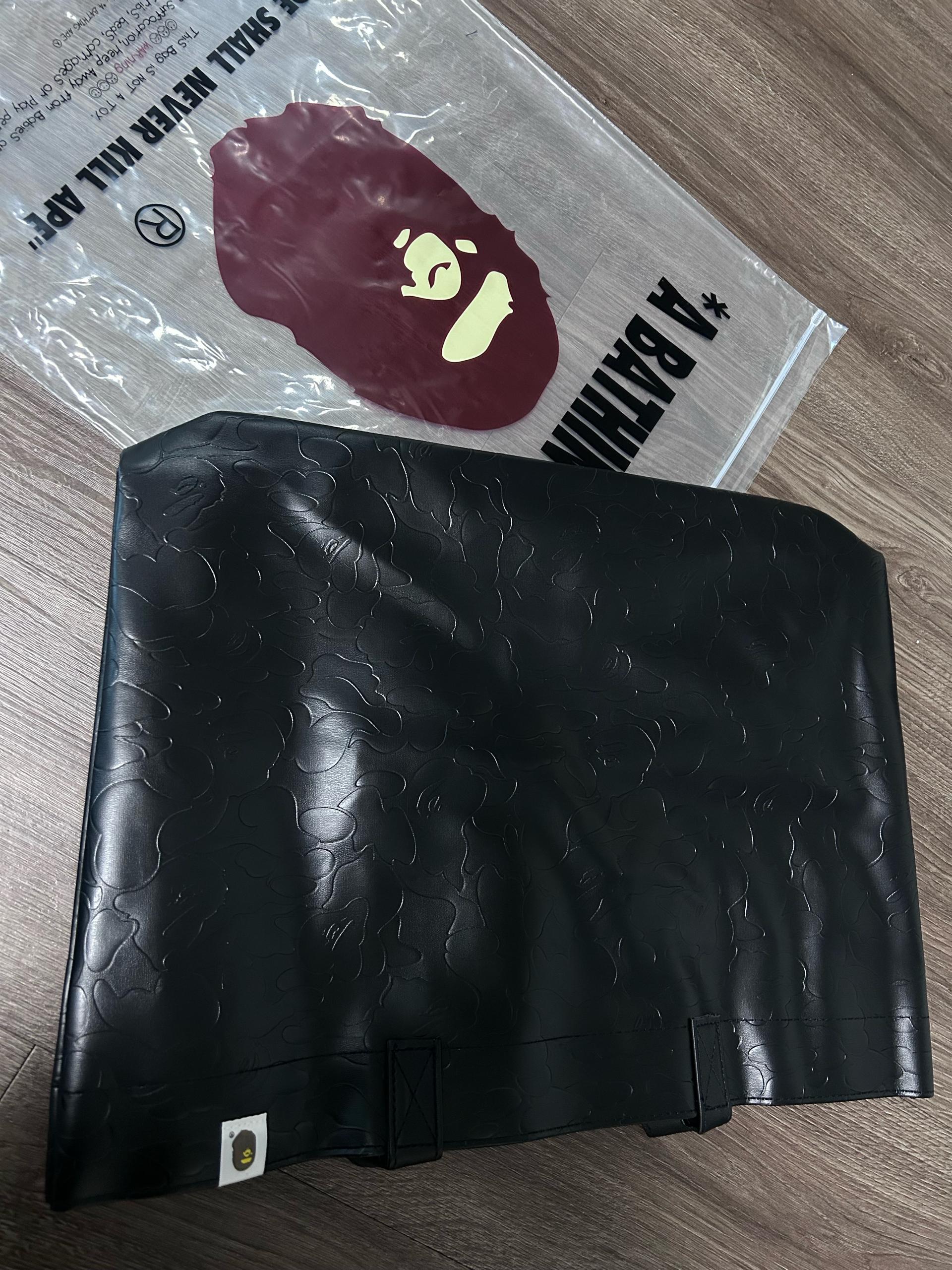 베이프 가죽 가방 레더백 숄더백 토트백 새상품 정품 8