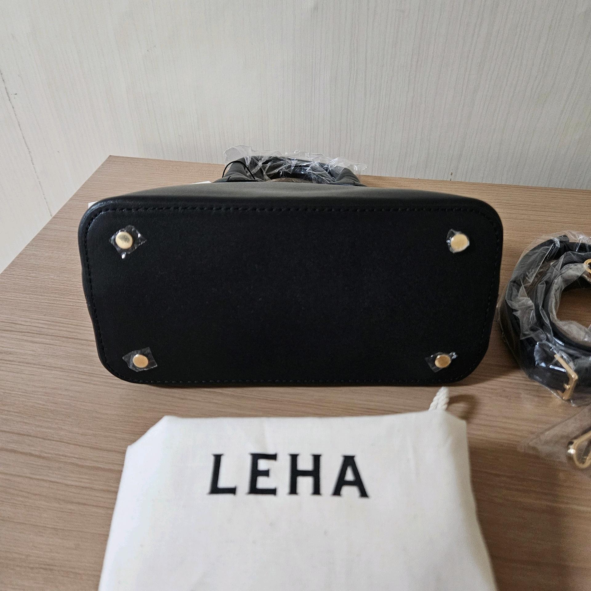 [새상품] LEHA 레하 천연가죽 블랙 토트 & 크로스백(정가38.5) 10