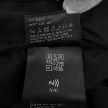 [5% 할인] [38] 프라다 여성 리나일론 개버딘 후드 다운 패딩 자켓 블랙 10