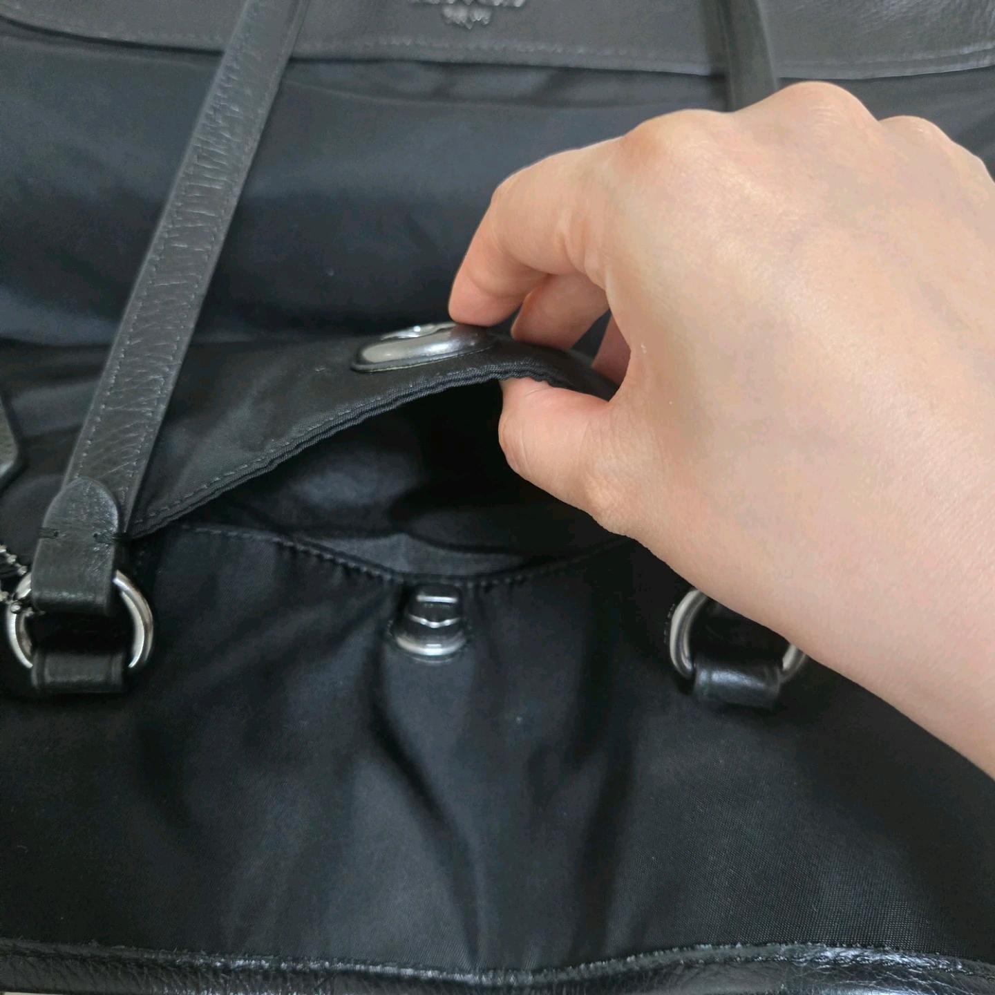 코치 블랙 나일론 가죽 숄더백 보부상가방 수납가방 4