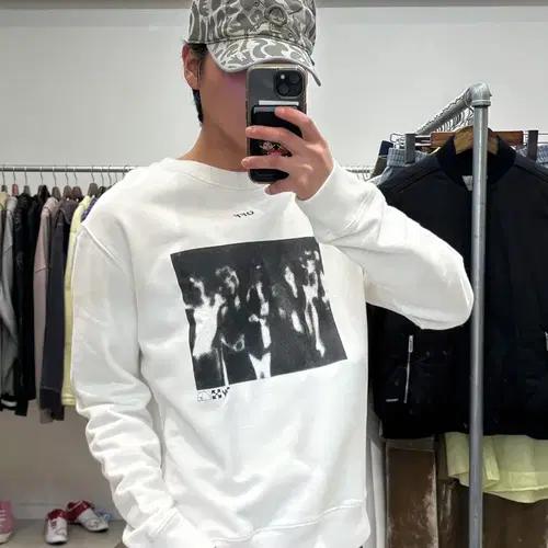 오프화이트 스프레이 페인팅 맨투맨 9