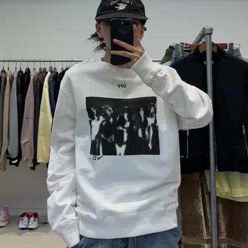 오프화이트 스프레이 페인팅 맨투맨 7
