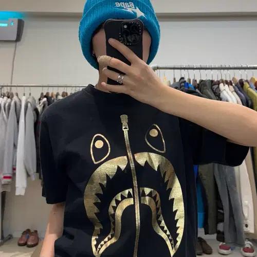 베이프 골드 샤크 프린팅 반팔 티셔츠 7