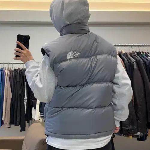 노스페이스 700 눕시 라이트그레이 패딩 베스트 8