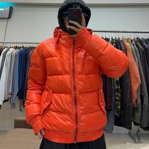 디젤 블랙골드 후드 다운 패딩 2