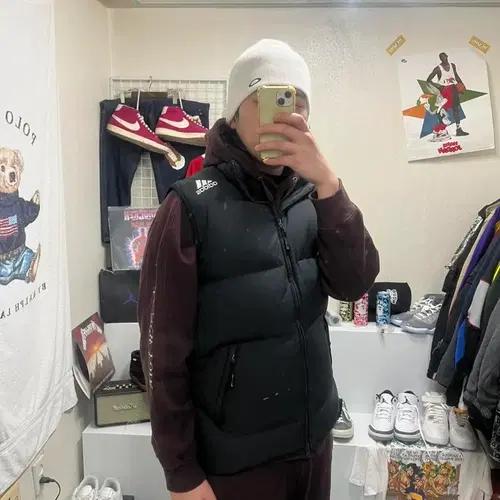 아디다스 덕다운 패딩조끼 9