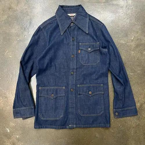 Vintage Levi's Denim Jacket (Women M) 2