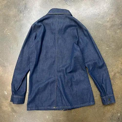 Vintage Levi's Denim Jacket (Women M) 10