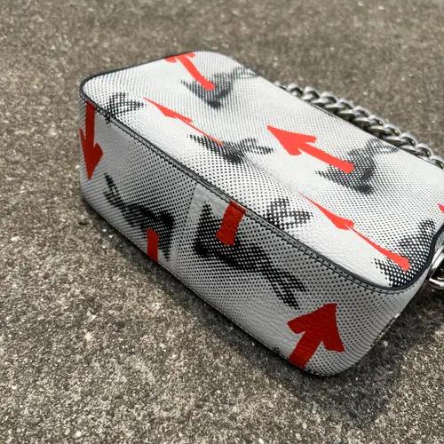 프라다 Prada Rabbit Handbag 3