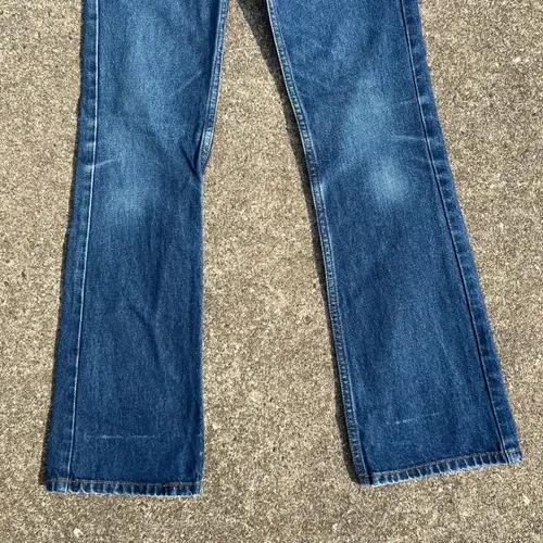 Levis 리바이스 EM557 Womens Flare Jeans 4