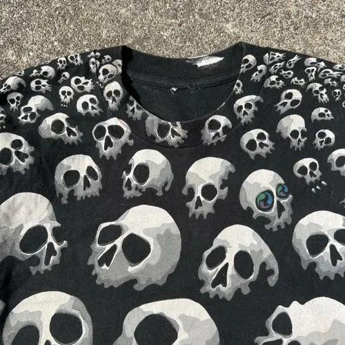 vintage 1992 Liquid Blue Skull Tshirt 3