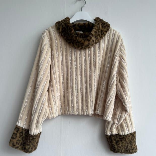 *SALE) No.9 레오파드 퍼카라 벨벳 크롭탑 2