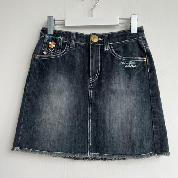 DAISY LOVERS 플라워 자수 데님 플리츠 스커트 2