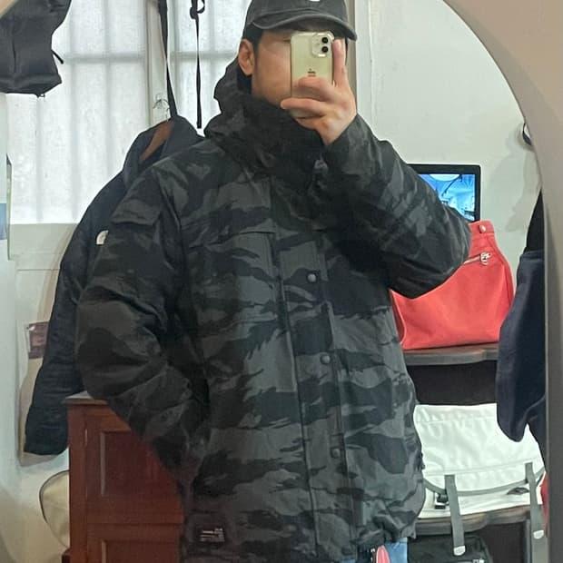 뉴에라 블랙 타이거카모 바람막이 2XL 3